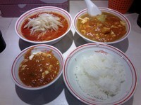 「半ラーメンセット（北極，蒙古タンメン），定食」@蒙古タンメン 中本 目黒店の写真