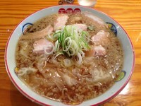 「肉ワンタンメン 899 + 250」@五福星の写真