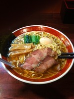 「醤油（平）＋大盛り＋味玉」@麺処 懐やの写真