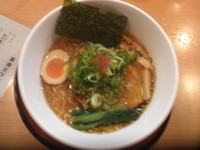 「鰹武士醤油麺（７００円）」@支那そば 天下ご麺 草津店の写真