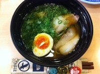 「7種の魚介醤油らーめん（関西）」@無添 くら寿司 摂津店の写真