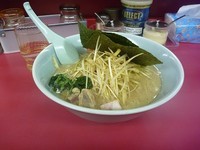 「醤油ネギラーメン」@ラーメン山岡家 恵庭店の写真