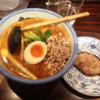 「春の山菜伽哩らーめん￥１２５０＋炙りチャーシュー￥１５０」@AFURI 中目黒店の写真