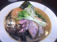 「特製豚骨魚介ラーメン（黒）」@麺処 晨輝 shinkiの写真