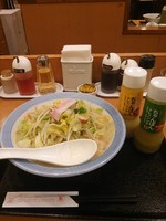 「日本の野菜たっぷりちゃんぽん　６９０円」@長崎チャンポン リンガーハット 川崎駅西口店の写真