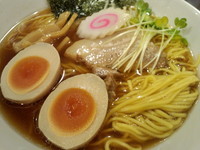 「中華そば(６５０円)＋味玉(１００円)」@らーめんなが田の写真