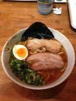 「醤油ラーメン（極太麺）」@二郎系ラーメン 麺屋 春爛漫の写真