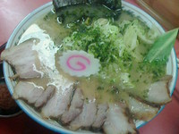 「辛味噌半チャーシューメン830円」@寅真らーめんの写真