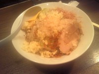 「混ぜそば(並)　チーズ、油、にんにく　750円」@ジャンクガレッジ 東京ラーメンストリートの写真