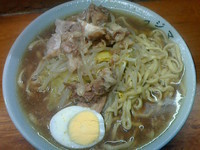 「ラーメン７５０円」@ラーメン富士丸 板橋南町店の写真