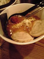 「醤油らーめん」@旭川らあめん こもり 四谷店の写真