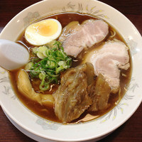 「飛騨高山中華そば　600円　なんこつ　100円」@飛騨高山中華そば やまとの写真