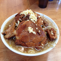 「ラーメン小豚」@マキシマムザラーメン 初代 極の写真