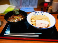 「濃厚煮干豚骨(麺量250g) つけそば 780円」@市川ウズマサの写真