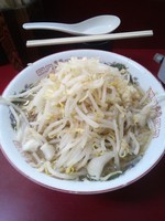 「小ラーメン（700円）ニンニクヤサイ」@ラーメン二郎 京急川崎店の写真
