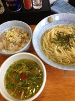 「淡麗塩つけ麺750円　ランチサービスチャーシュー丼100円」@塩つけ麺 灯花の写真