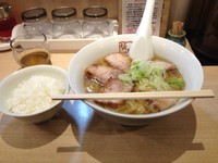 「喜多方ラーメン」@喜多方ラーメン坂内 新宿西口思い出横丁店の写真