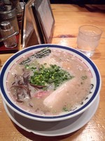 「ラーメン　味付玉子　バリカタ(かた麺)」@博多長浜らーめん 田中商店の写真