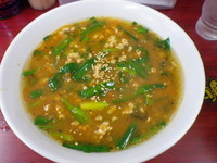 「ニラとひき肉のピリ辛あんかけラーメン」@九州大分ラーメン 麺恋亭 中華街店の写真