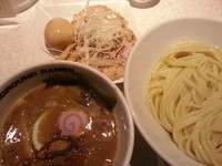 「特製濃厚つけ麺￥950」@UNDER GROUND RAMEN REMIXの写真