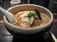 「掛け豚そば　豚増(1100円)」@俺の空 池袋店の写真