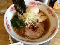 「煮干しらーめん・並＋味付け玉子（￥680＋￥100）」@めんや 正直の写真