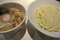 「つけめん（濃厚）200ｇ」@UNDER GROUND RAMEN REMIXの写真