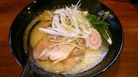 「濃厚白湯らー麺」@俺麺山田の写真
