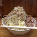 ラーメン（麺硬め、野菜とアブラ増し）