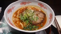 「赤玉panchiらー麺　８９２円」@らー麺  彩羅の写真