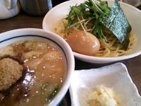 「鶏と魚介の濃厚つけ麺780円（中盛）＋味玉＋ニンニク（クーポ」@INOSHOWの写真