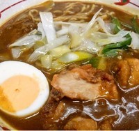 「会津地鶏唐揚カレーラーメン(700円)」@磐越自動車道 阿武隈高原SA（下り）の写真
