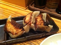 「焼き餃子3個【200円】」@嵐丸 五反田店の写真