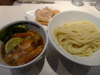 「特製つけ麺ライト（Ｌ300ｇ）　950円」@UNDER GROUND RAMEN REMIXの写真