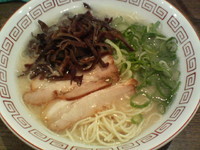 「長浜ラーメン」@本場博多 長浜ラーメン まるむら 東陽町店の写真