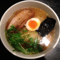 「えび塩  800円」@らぁめん大山 アトレ川崎店の写真