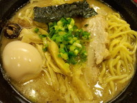 「二代目らあめん（７００円）＋味玉（１００円）」@二代目狼煙 本店 葉隠製麺の写真