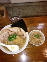 「チャーシュー鯛塩ラーメン&ウニごはん」@らーめん・つけめん いつ樹の写真