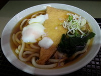 「朝そば（３００円）うどん変更」@名代富士そば 五反田店の写真