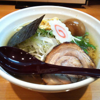 「七福ラーメン-弐 + 味付け玉子」@麺や七福の写真