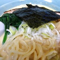 「塩チーズ　600円」@醤油トンコツらーめん 炭よしの写真