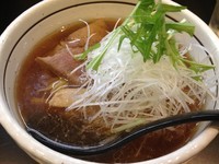 「醤油らぁめん」@麺屋 焔の写真