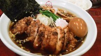 「今週のランチセット（鶏パーコーのせしょうゆラーメン）800円」@麺ダイニング ととこの写真