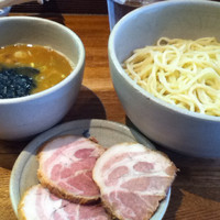 「つけ麺+チャーシュー(1250円)」@麺屋吉左右の写真