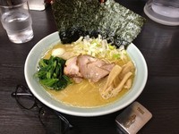 「醤油ラーメン 並」@松壱家 平塚店の写真