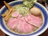 「特製中華そば」@俺の麺 春道の写真