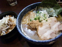 「中華そば＋一慶ごはん」@麺屋 一慶の写真