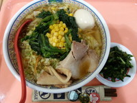 「春キャベツとほうれん草のバターコーンラーメン」@どうとんぼり神座 イオンモール大日店の写真
