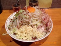 「小ラーメン豚入り750円 汁なし80円 チーズ80円」@豚星。の写真