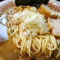 「片口鰯の祭りソバ～桜散る～（ブログ限定）800円」@中華ソバ 伊吹の写真